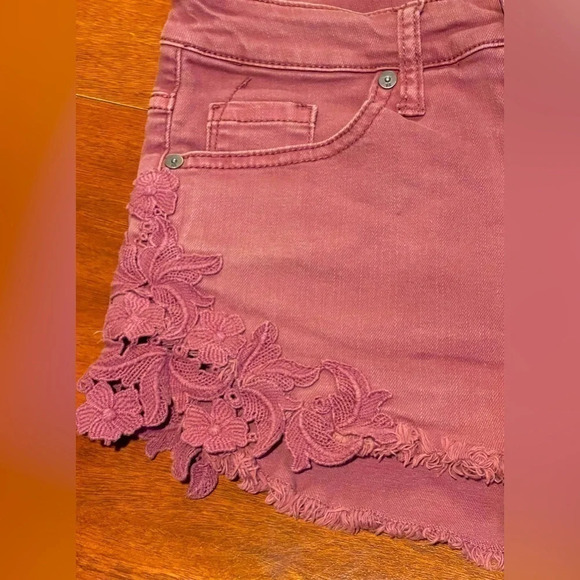 Mossimo High Rise Shorts - Picture 3 of 4